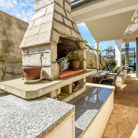 Iryna * Rogoznica (Sibenik-Knin)