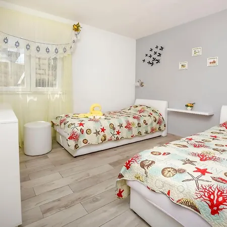 Iryna Apartamento Rogoznica (Sibenik-Knin)