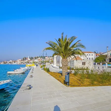 Iryna * Rogoznica (Sibenik-Knin)