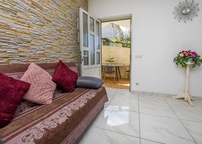 Apartament Iryna Rogoznica (Sibenik-Knin)
